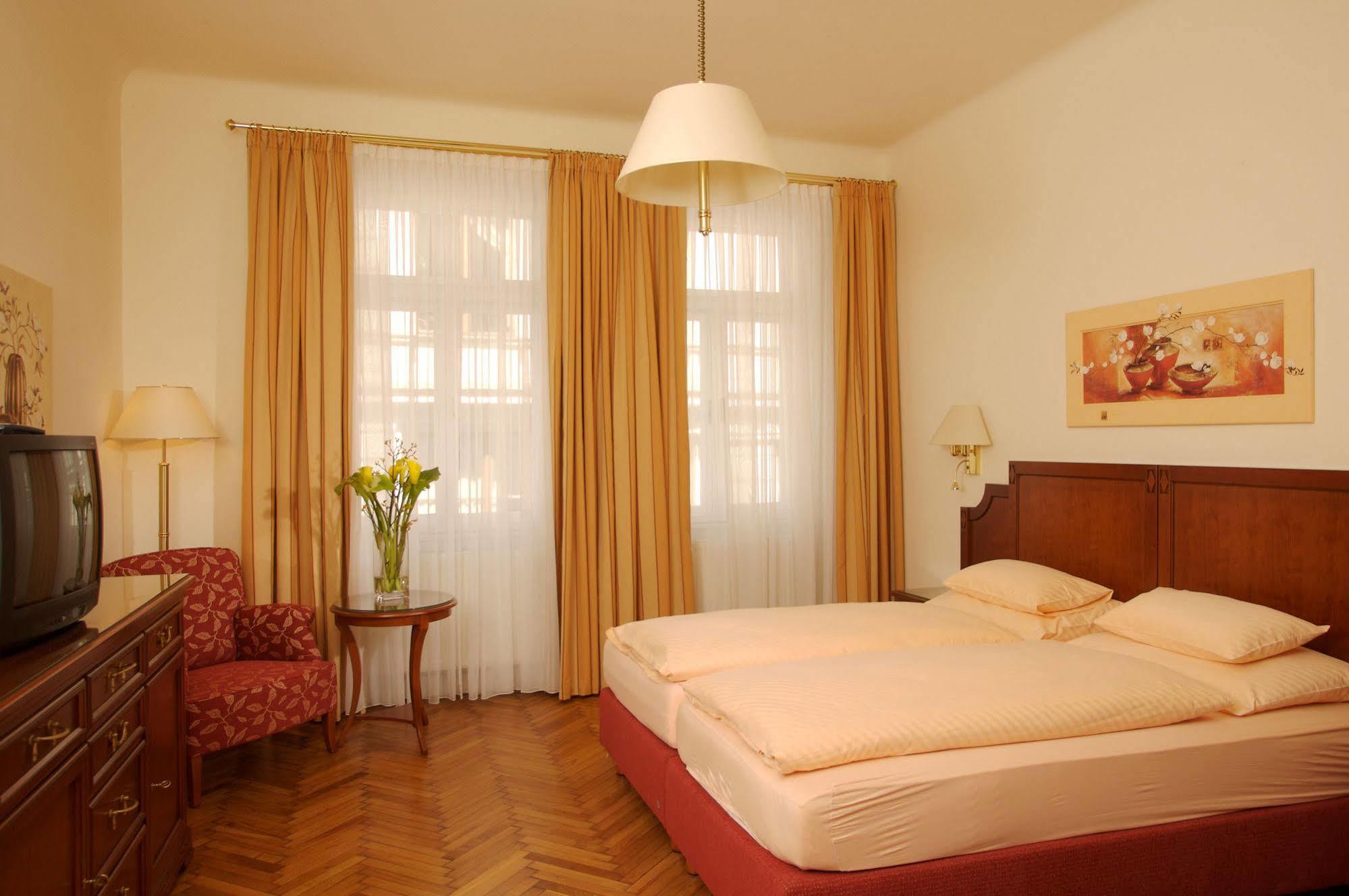 Hotel City Central 4* Vienna