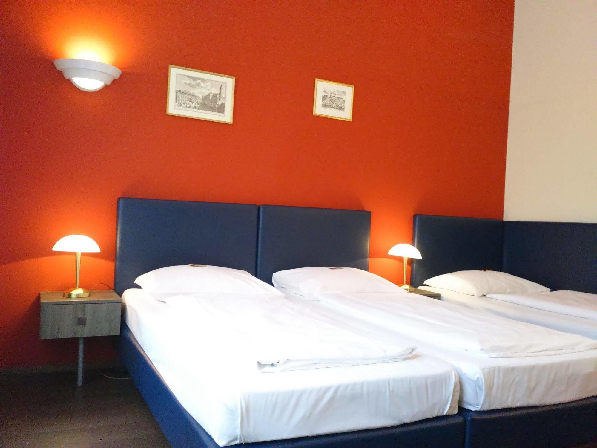 Excellence Hotel