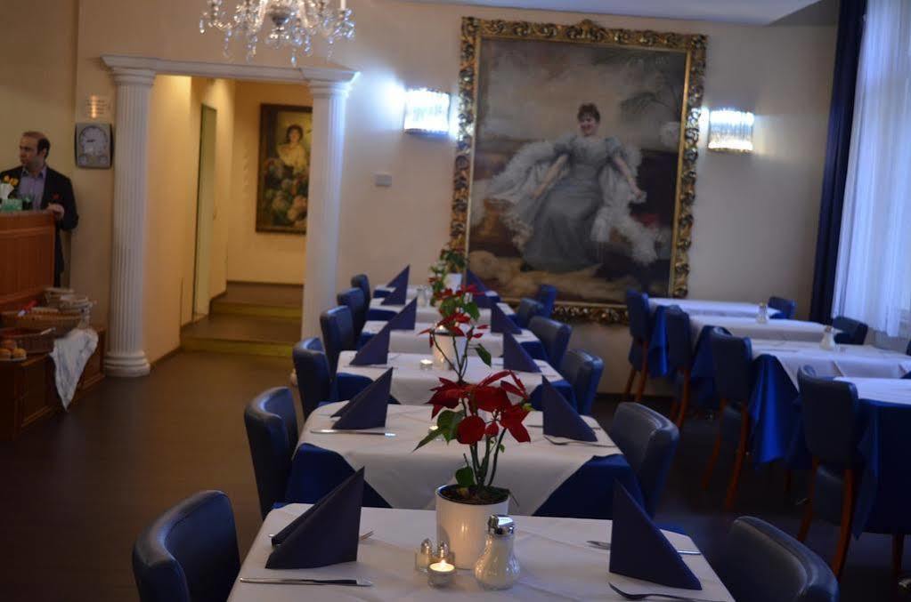Excellence Hotel