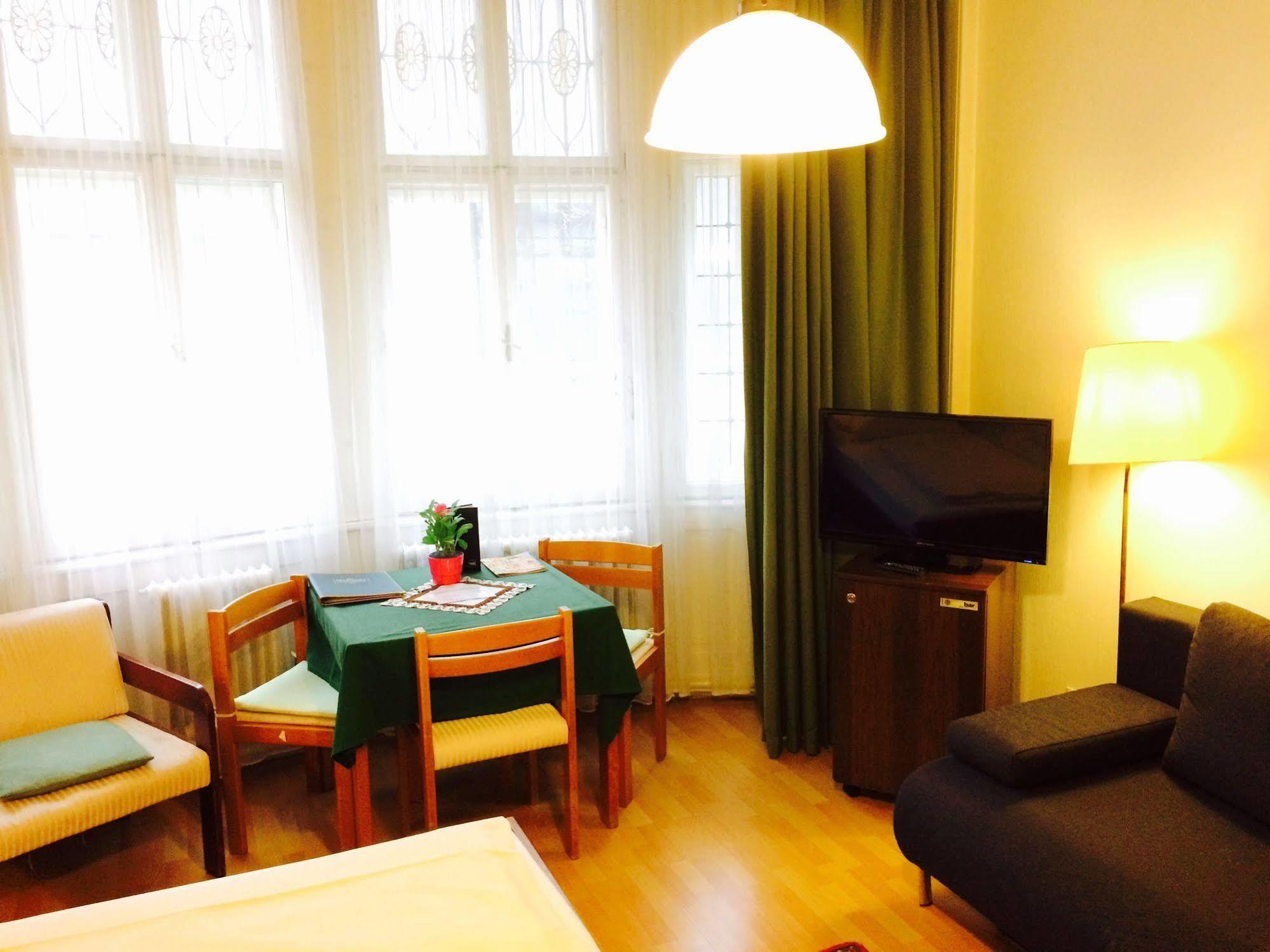 Mariahilf Bed & Breakfast 3*