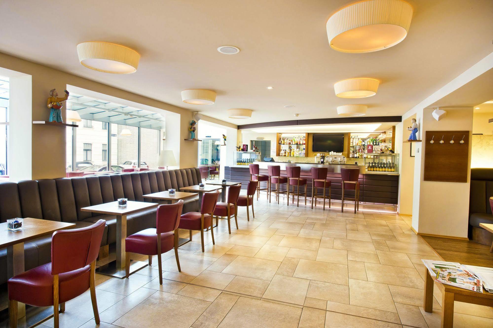 Strudlhof Hotel 4*