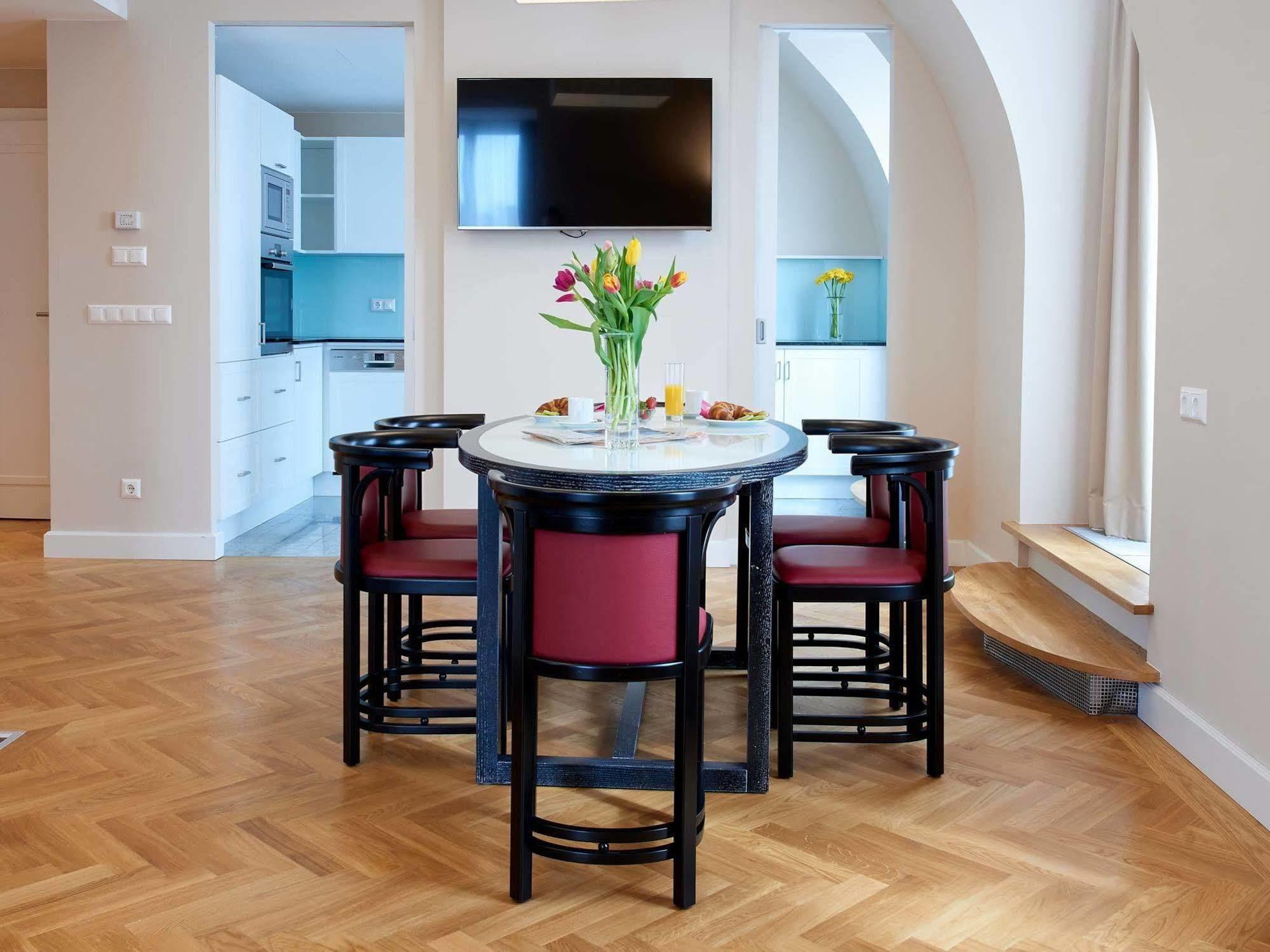 Aparthotel Singerstrasse 21-25 350m Next To St Stephen's Square