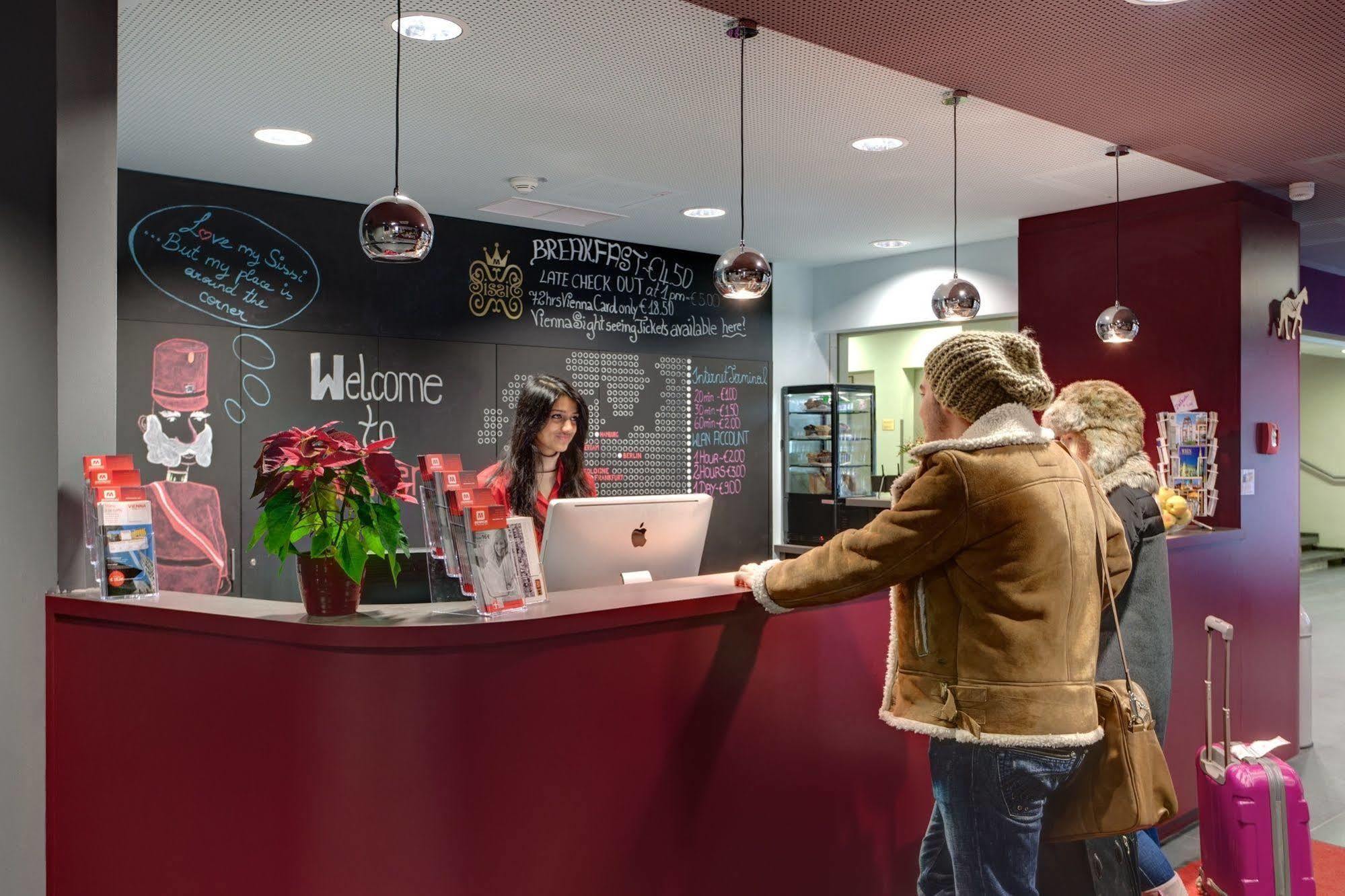 Meininger Downtown Sissi Hotel Vienna