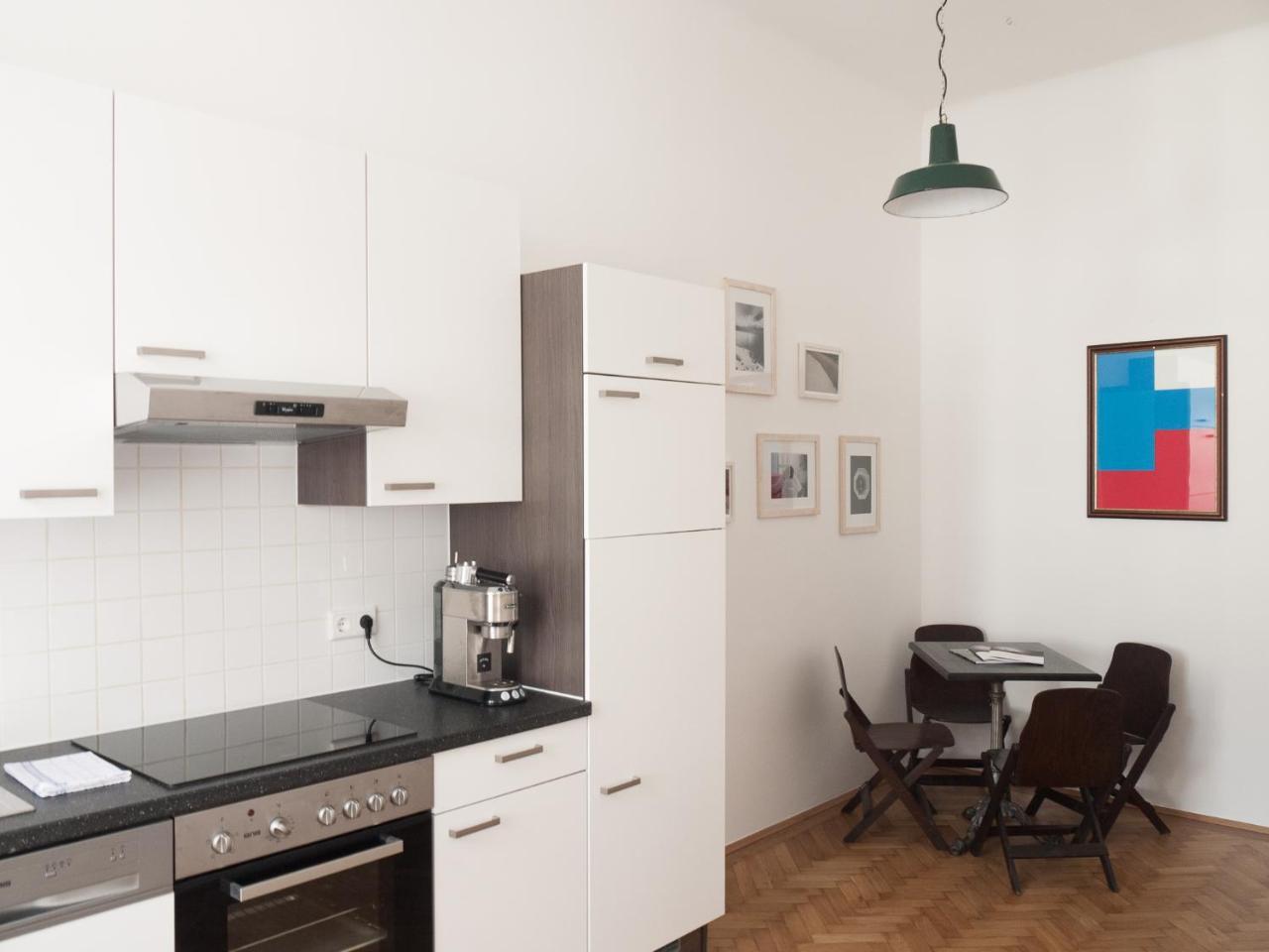 Hotel Am Brillantengrund 3*