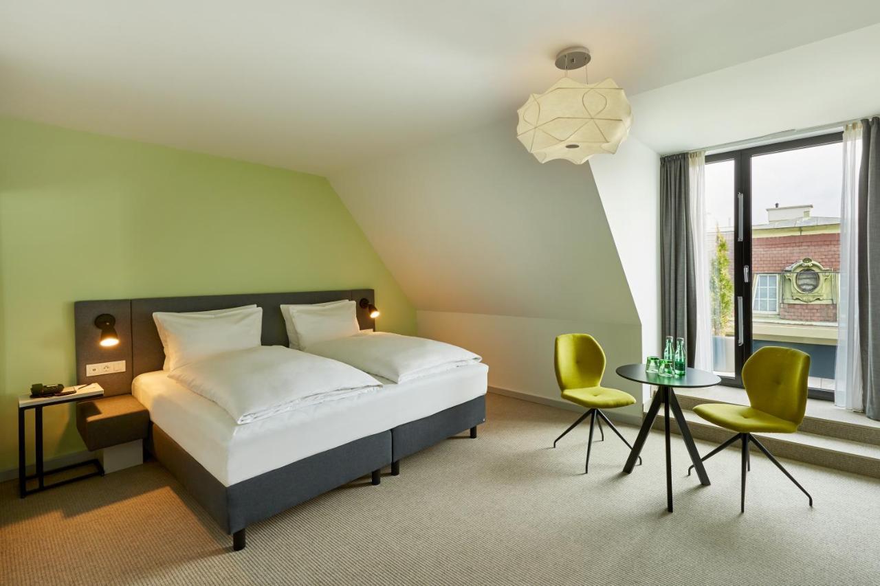 H+ 4* Viena