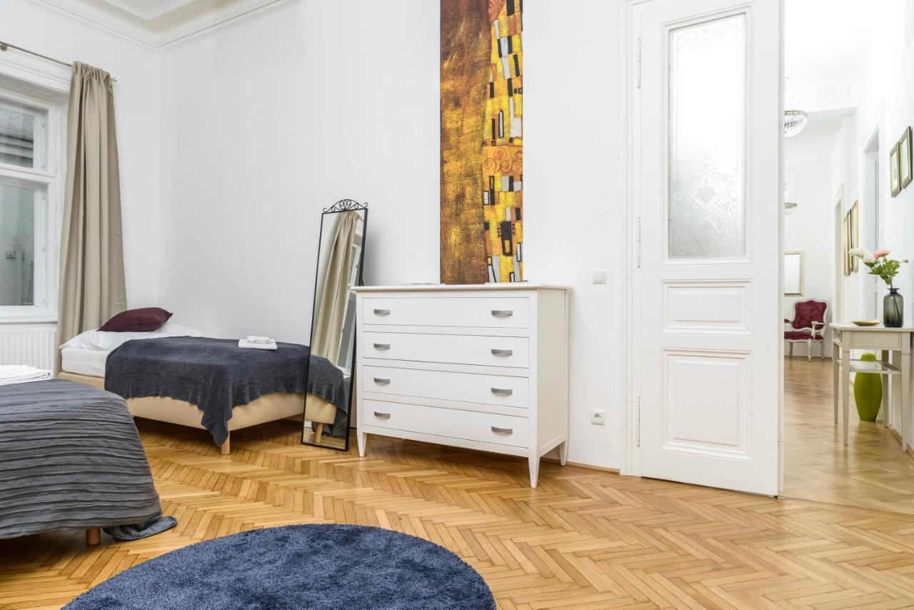 Apartment Senator Stephansplatz By Ichbucheat