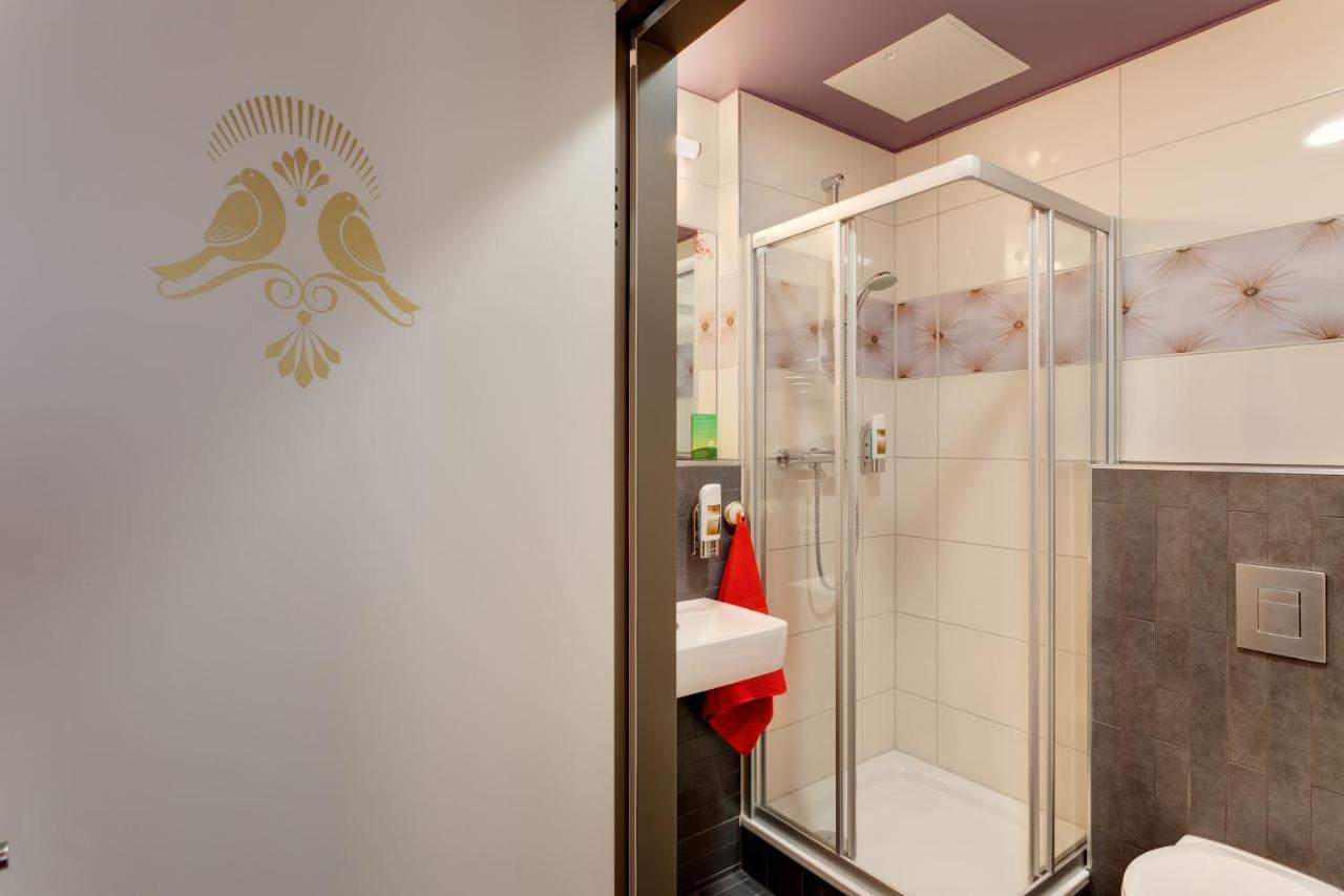 Hotel Meininger Downtown Sissi Vienna