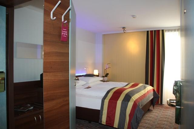 Hotel Leonardo Westbahnhof Vienna