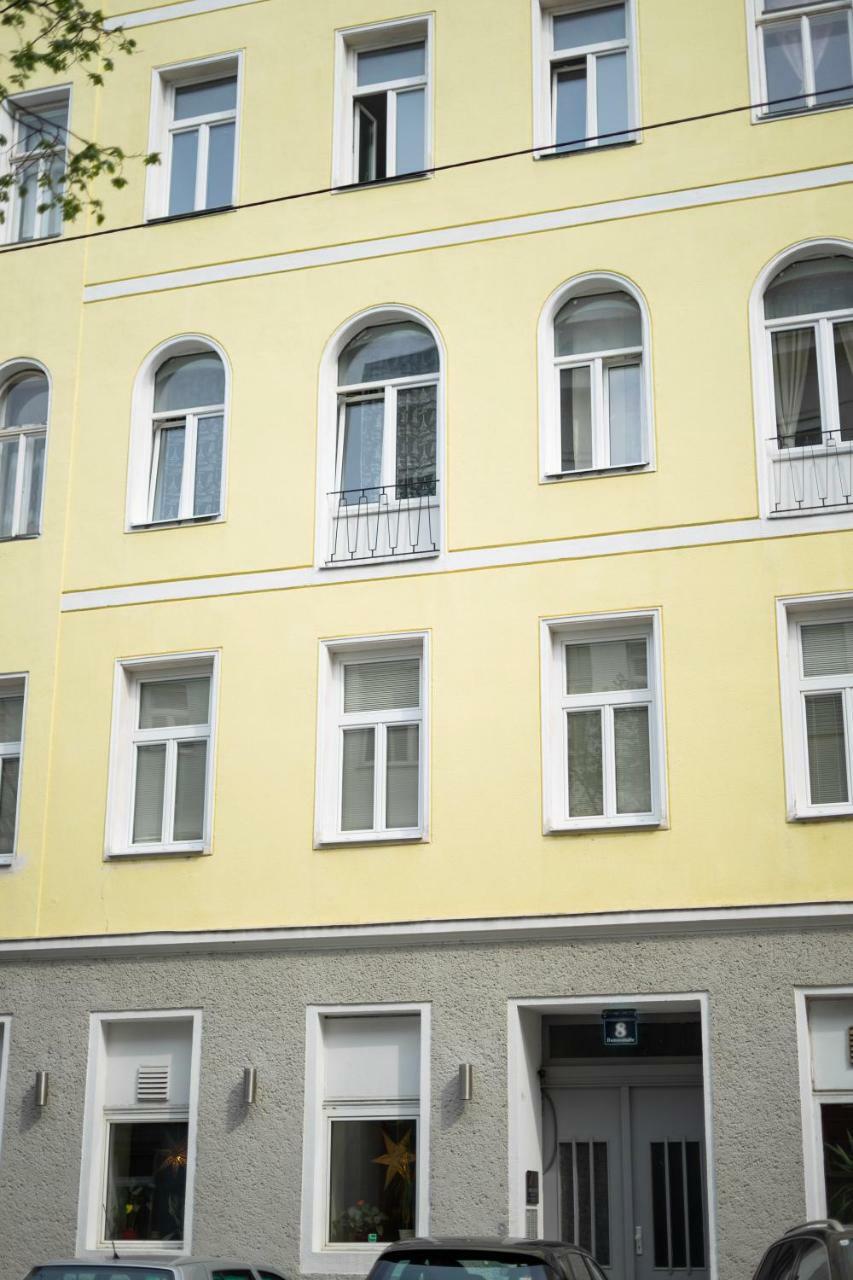 Brigittenau Apartment