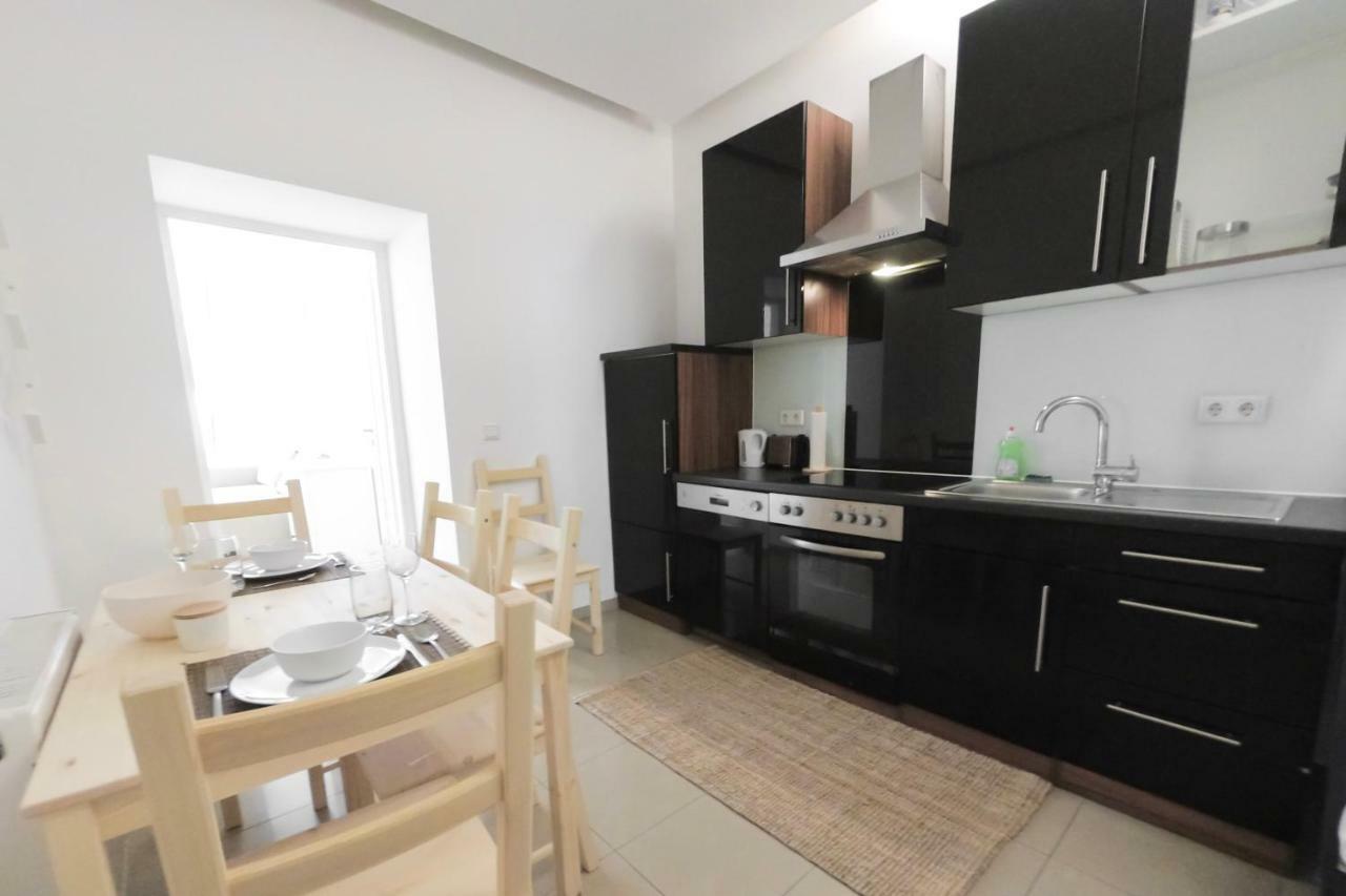 Brigittenau Apartment *