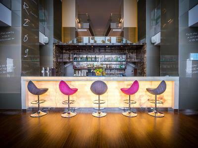 Hilton Waterfront Hotel 4*