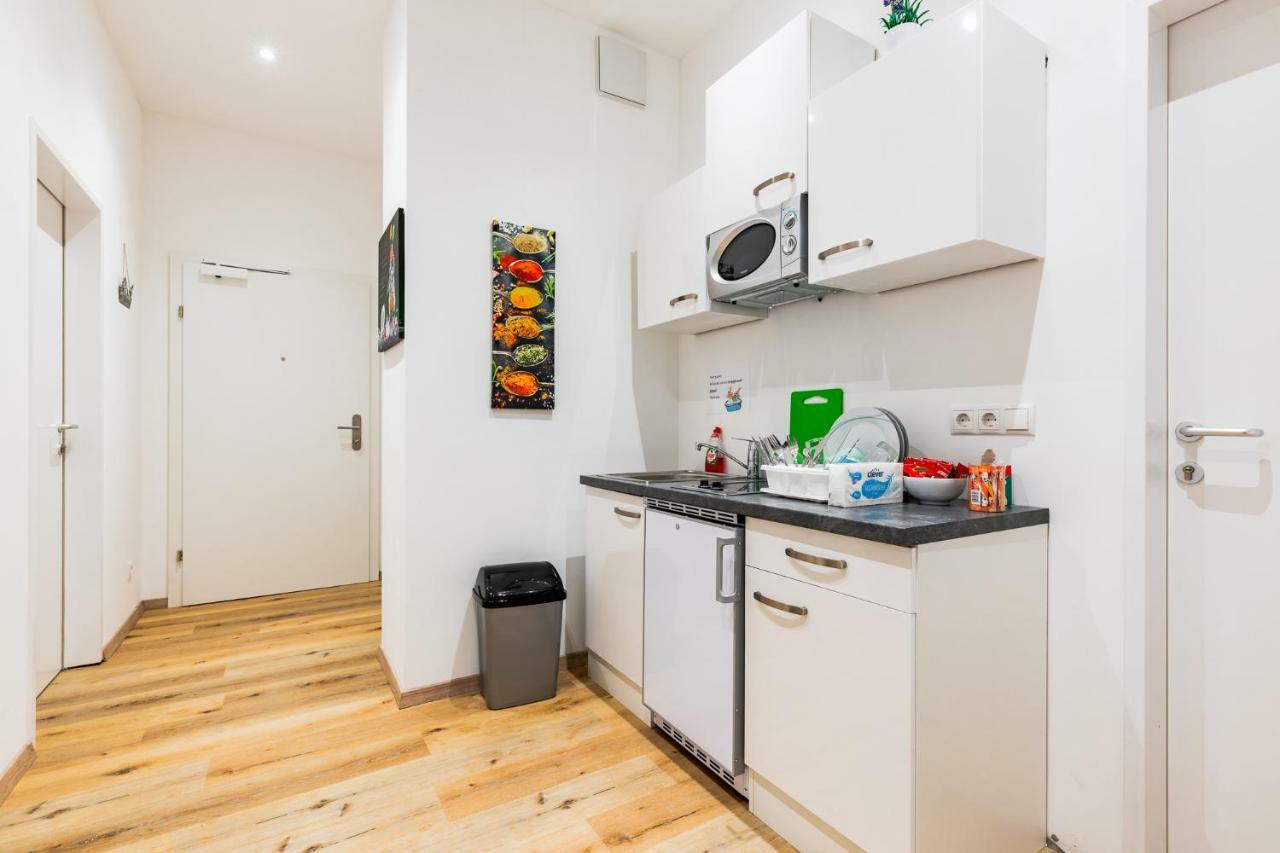 Budget West With Shared Kitchen Vienna