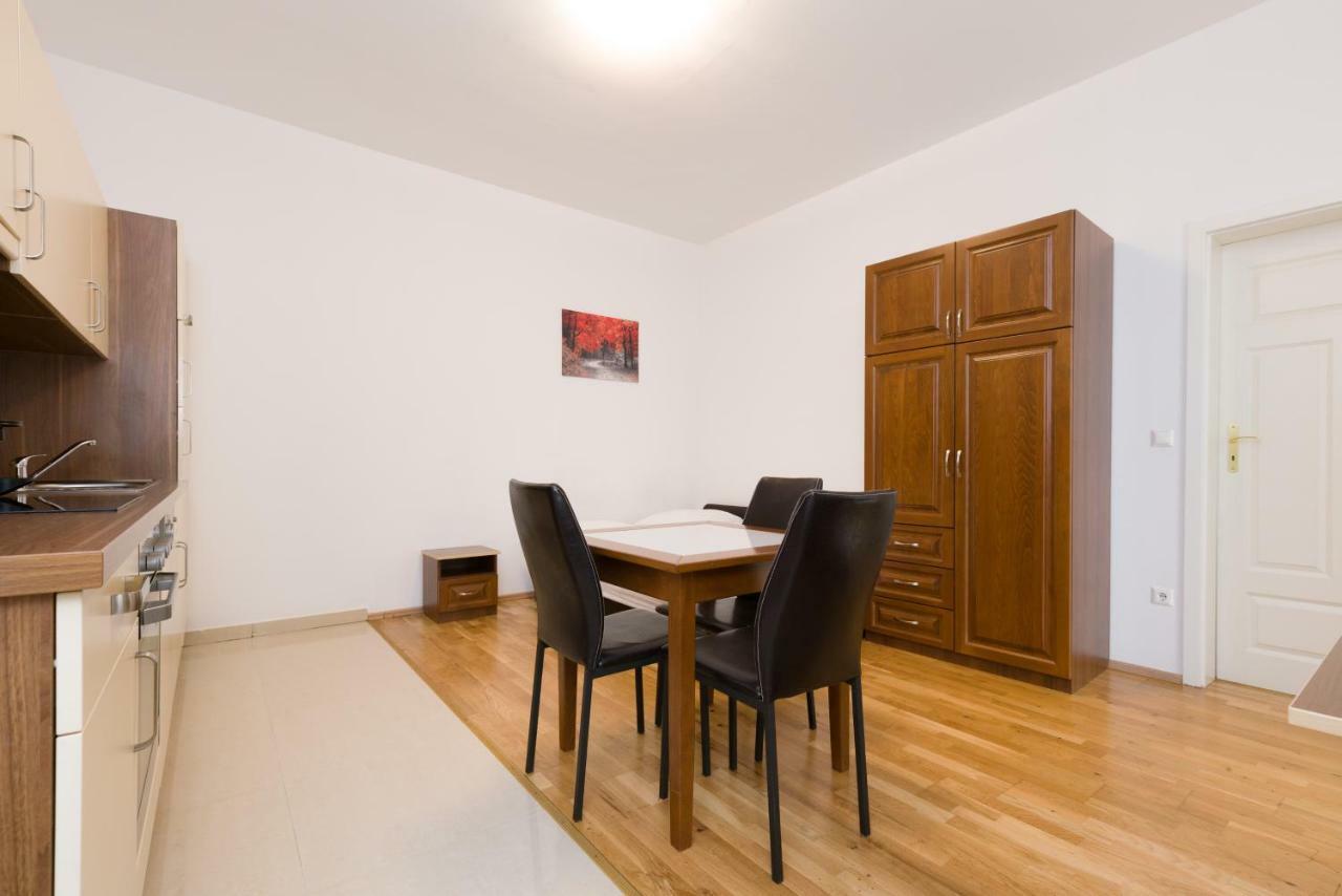 Waldmueller Apartments Vienna * Viena