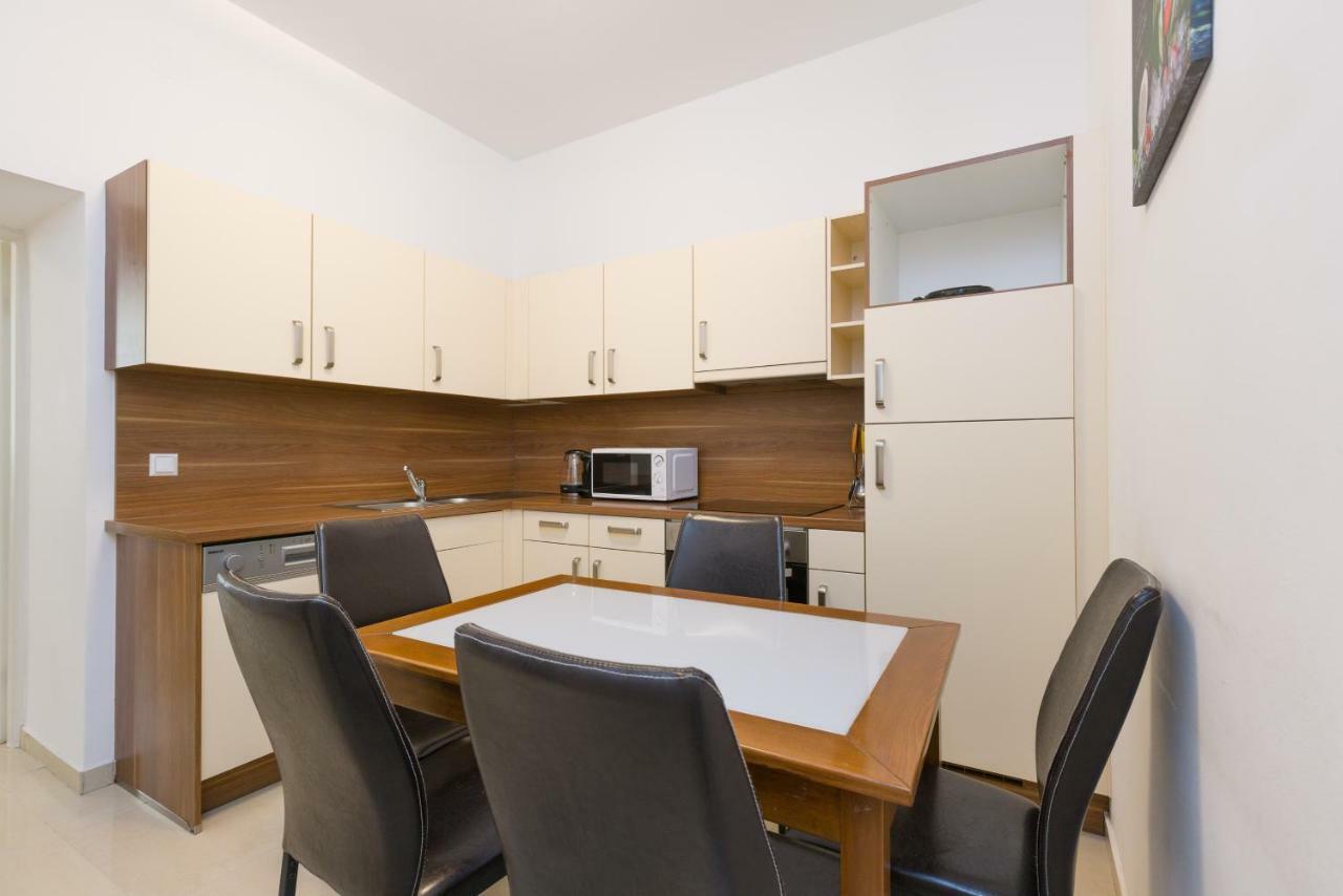 Waldmueller Apartments Vienna * Viena