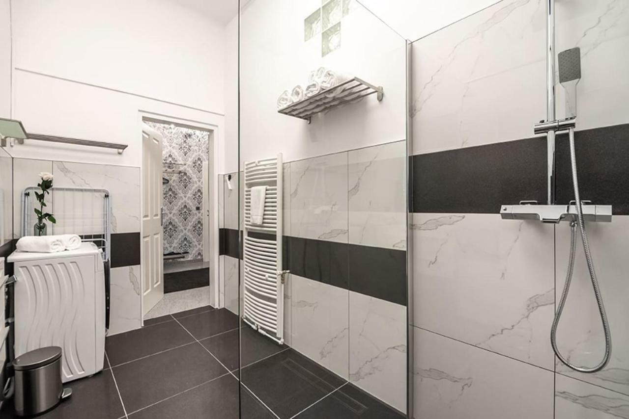 Sophies Place Yppenplatz - Imperial Lifestyle Parking Apartment Vienna