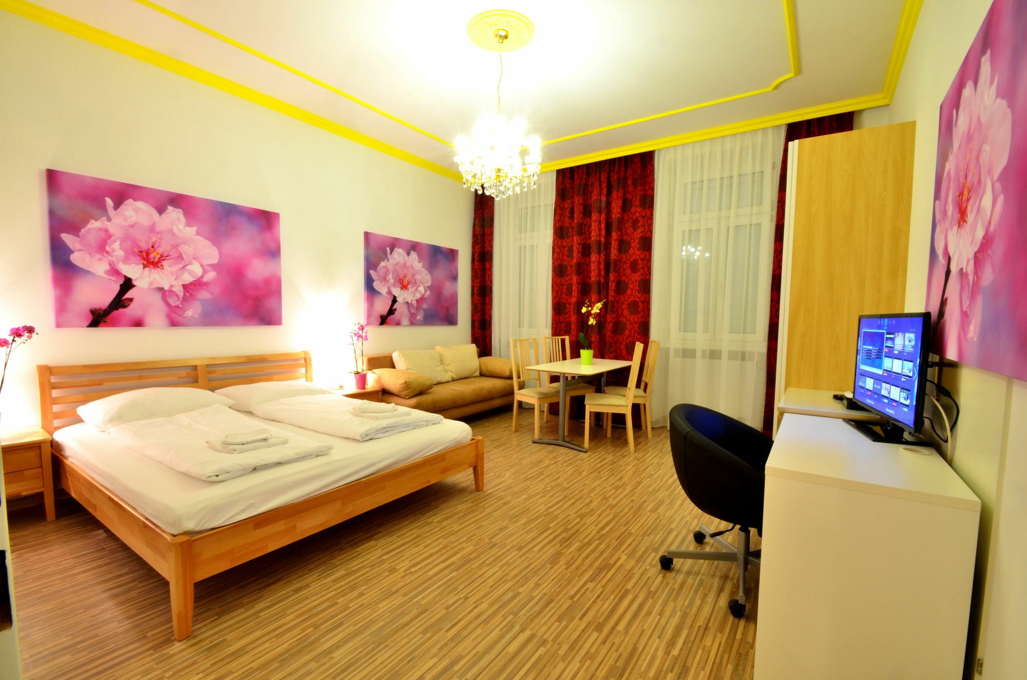 Ajo Messe - Contactless Check In 3* Viena