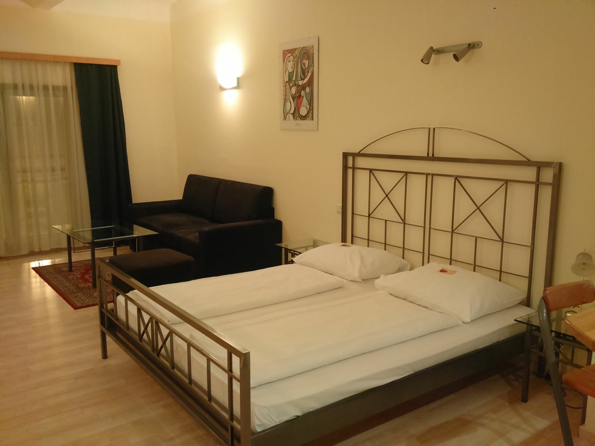 Comfort Aparthotel Viena