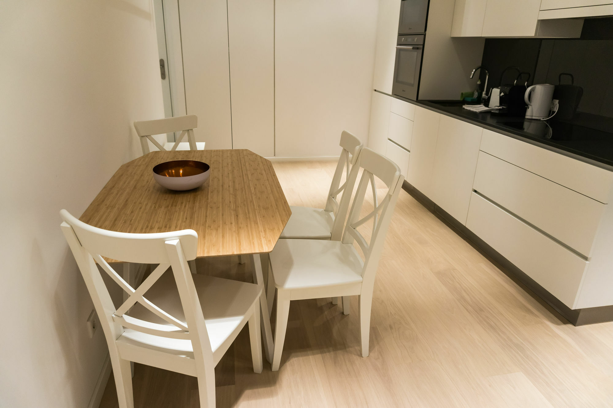 Garden Apartment *