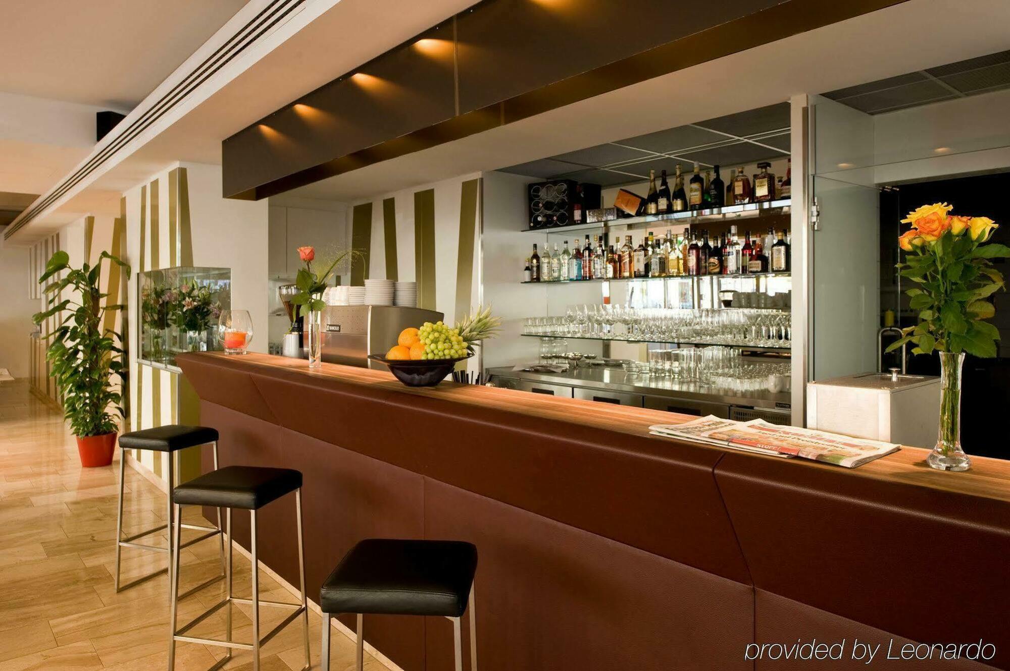 Eurostars Embassy Hotel 4*