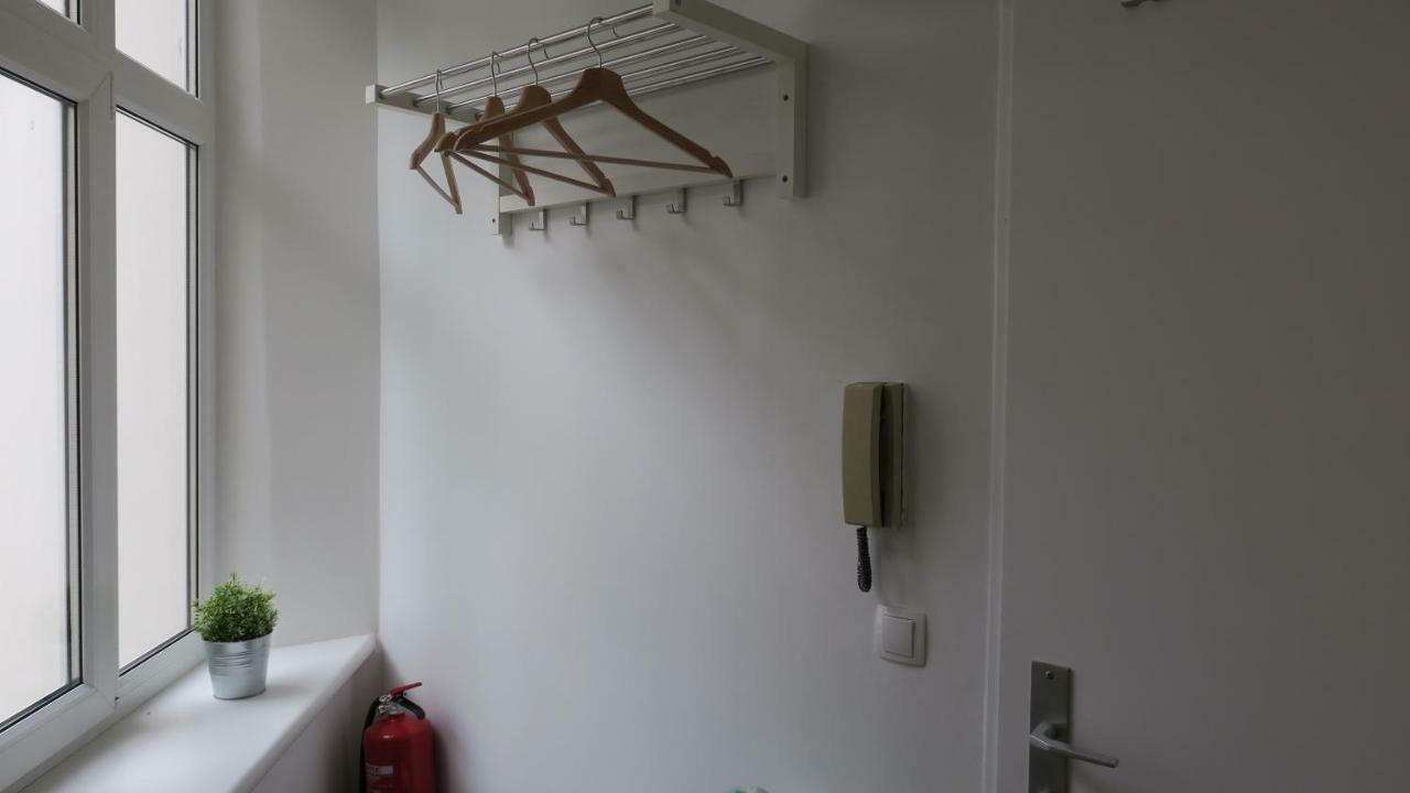 Apartment 2 *
