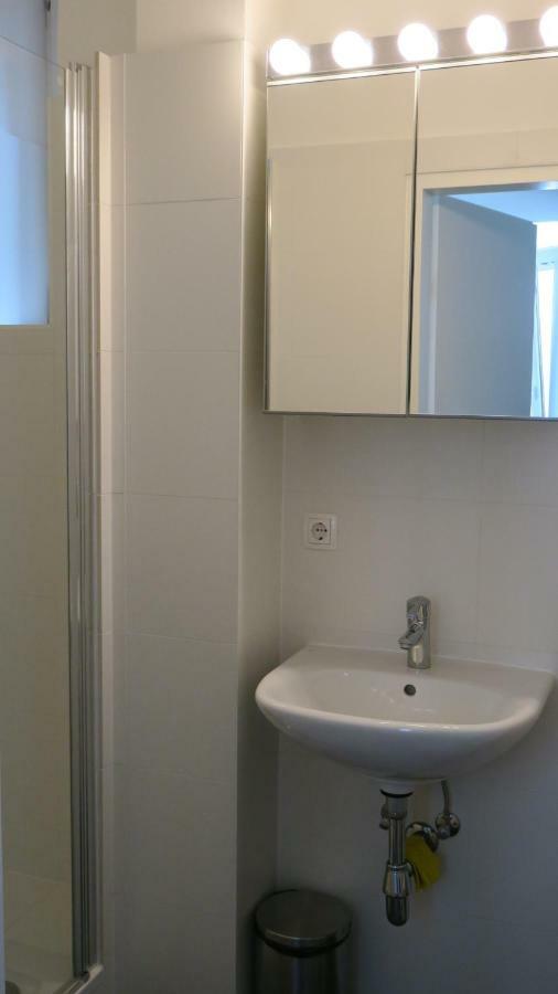 2 Wien