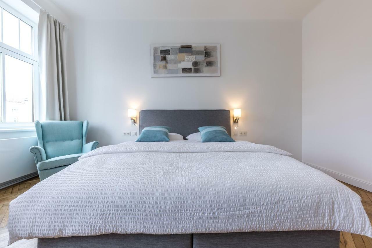 Easy 15 Contactless Check In Apartment