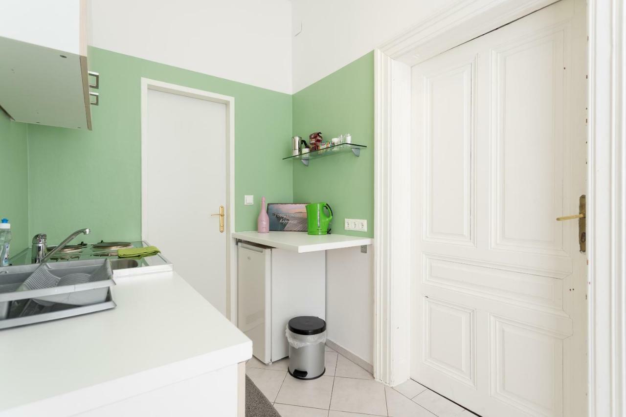 Belvedere Palace Heart Apartment Wien