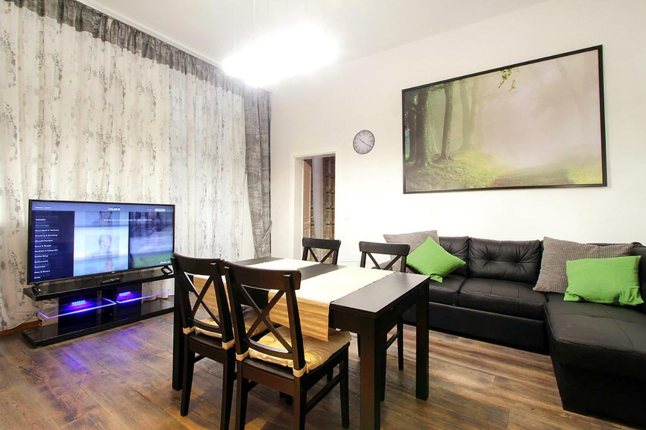 Lana Apartment