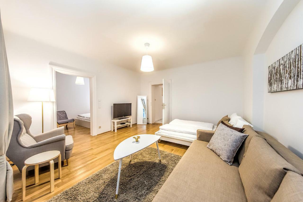 Beautiful Inner City Apartment *