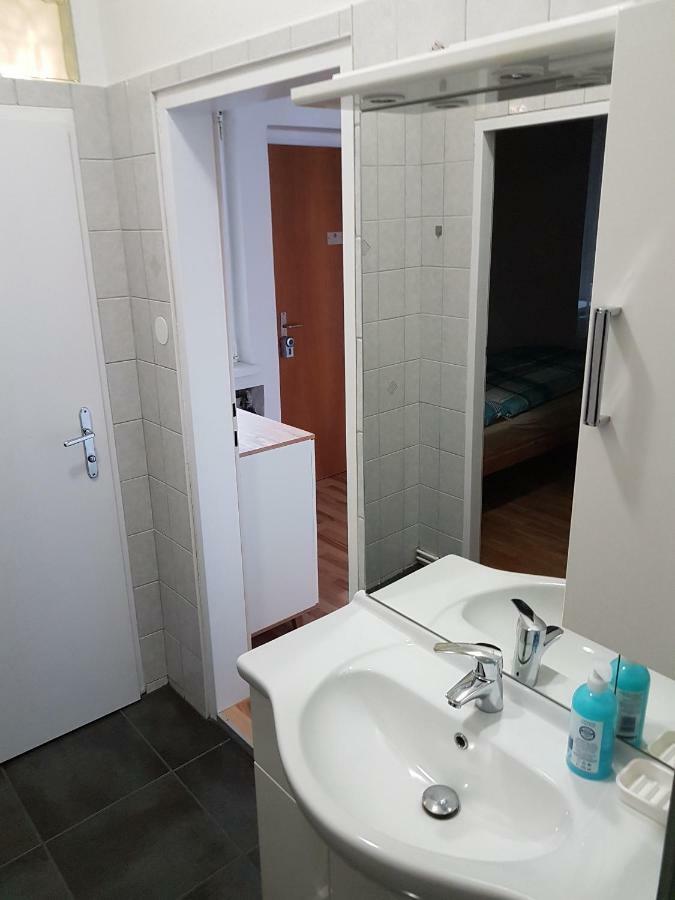 Gerald's 12 * Vienna