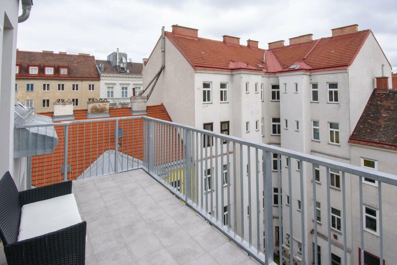 Living - Senefeldergasse Wien