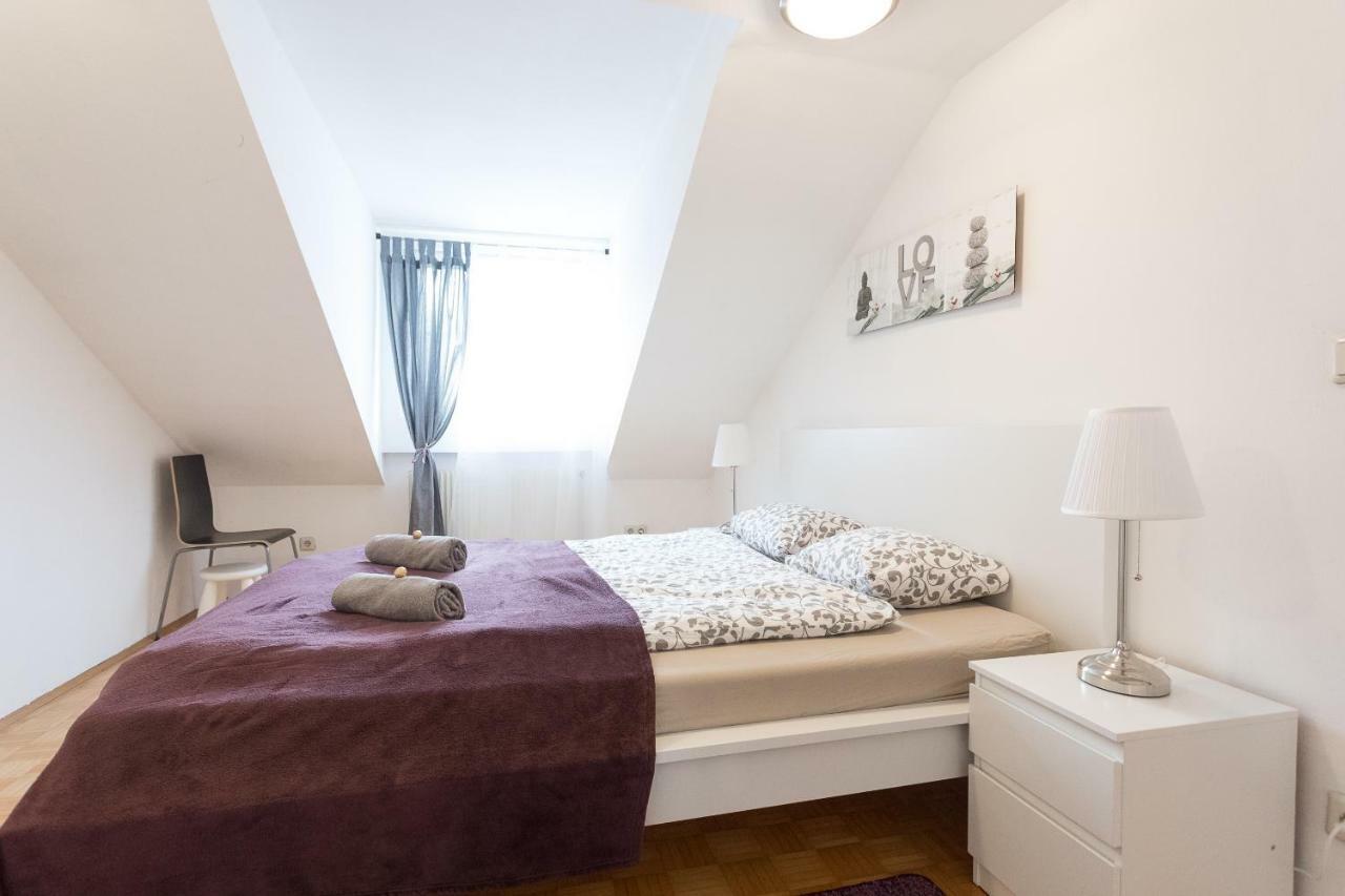 Lovely Two Level For Families Apartment Vienna