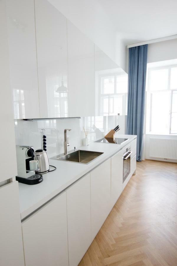 Apartment Opera - Mai's *