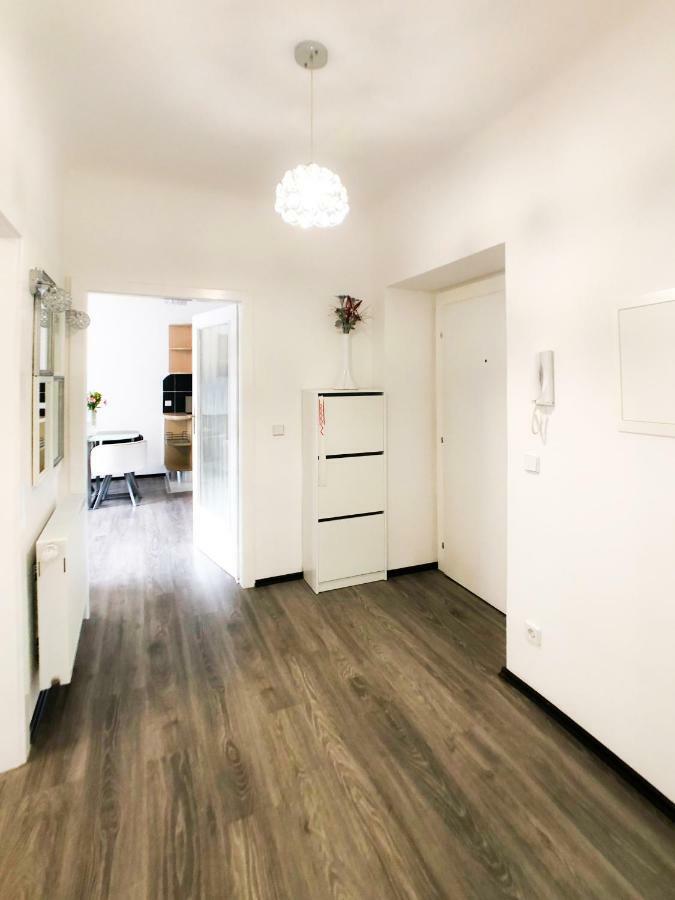 Apartment Lara
