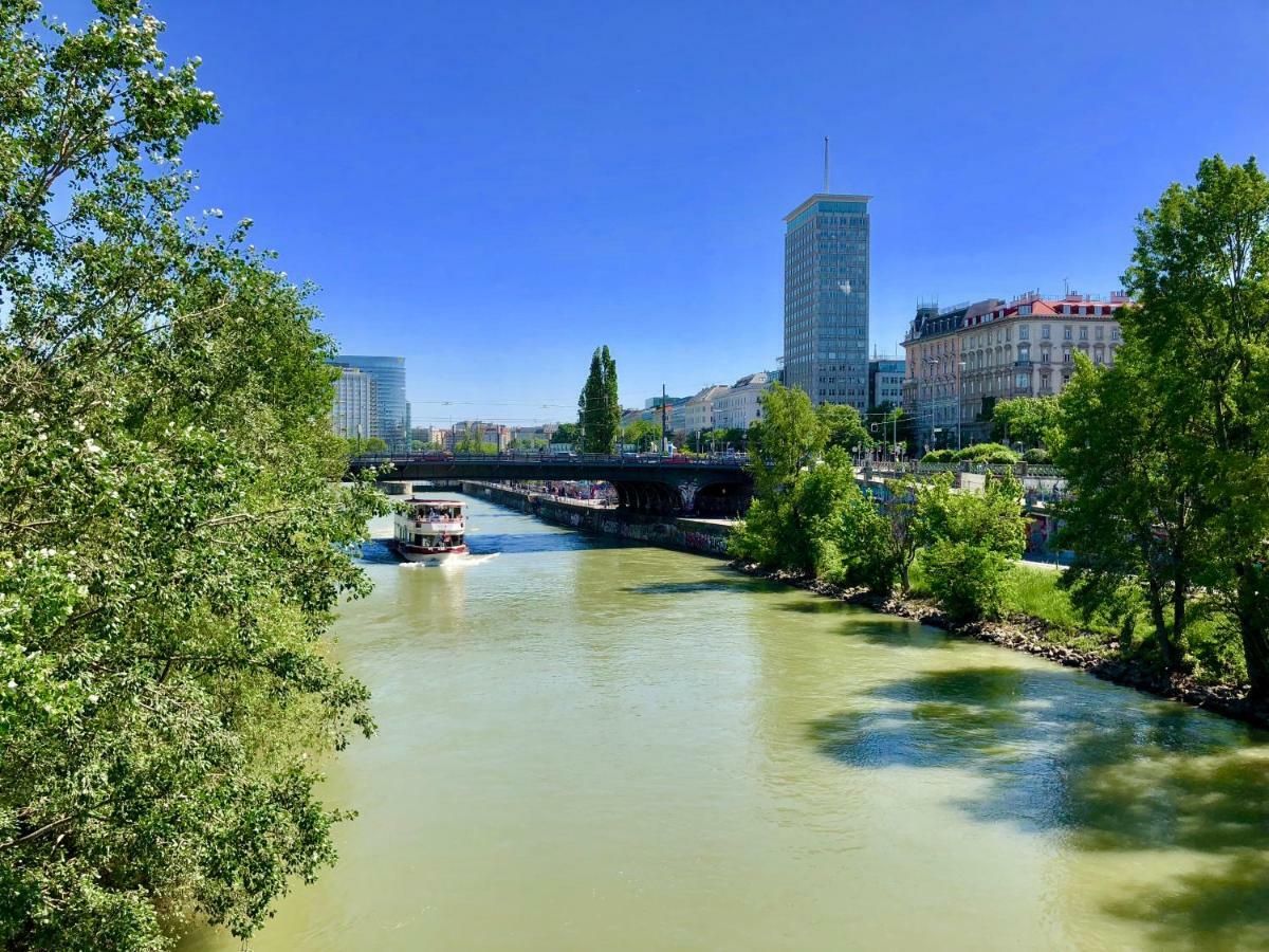 Living In The Heart Of * Vienna