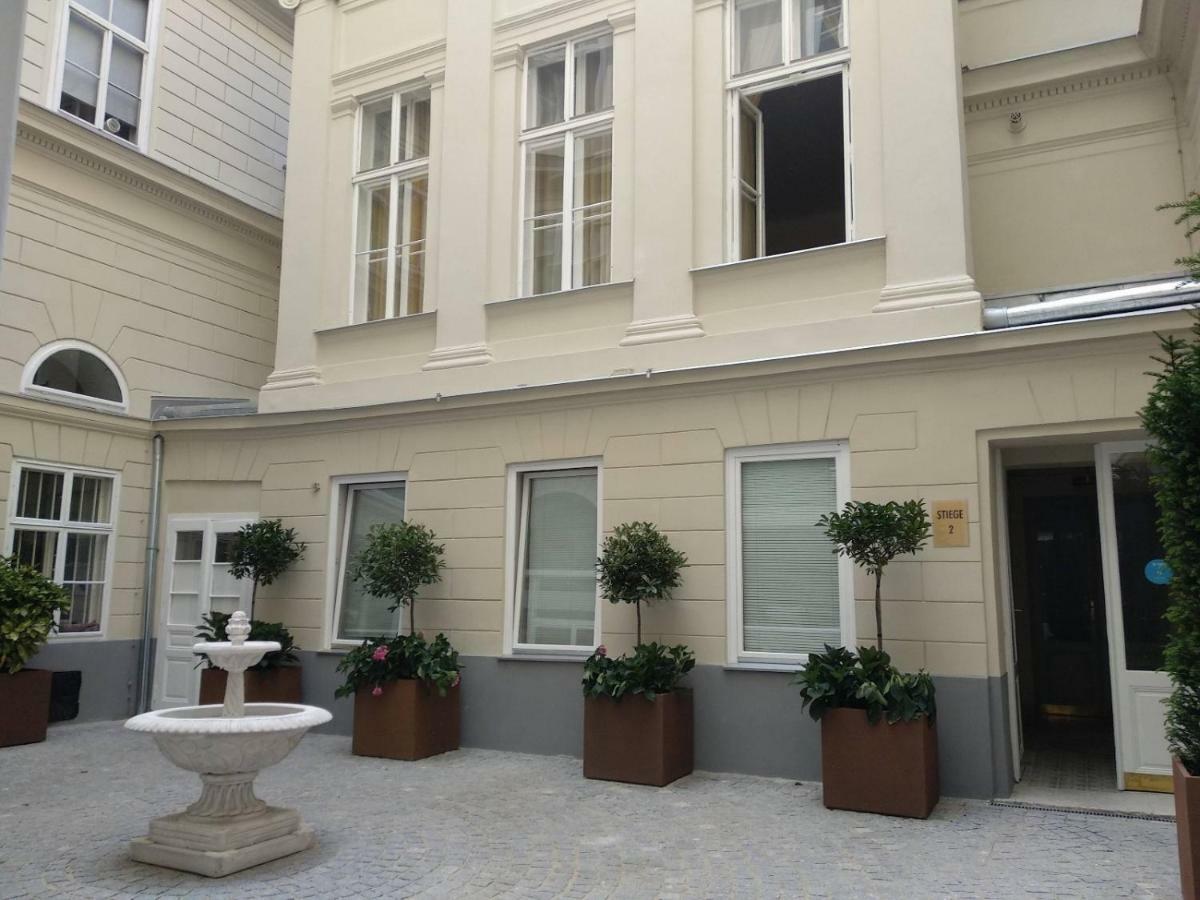 The Temple Apartment Vienna