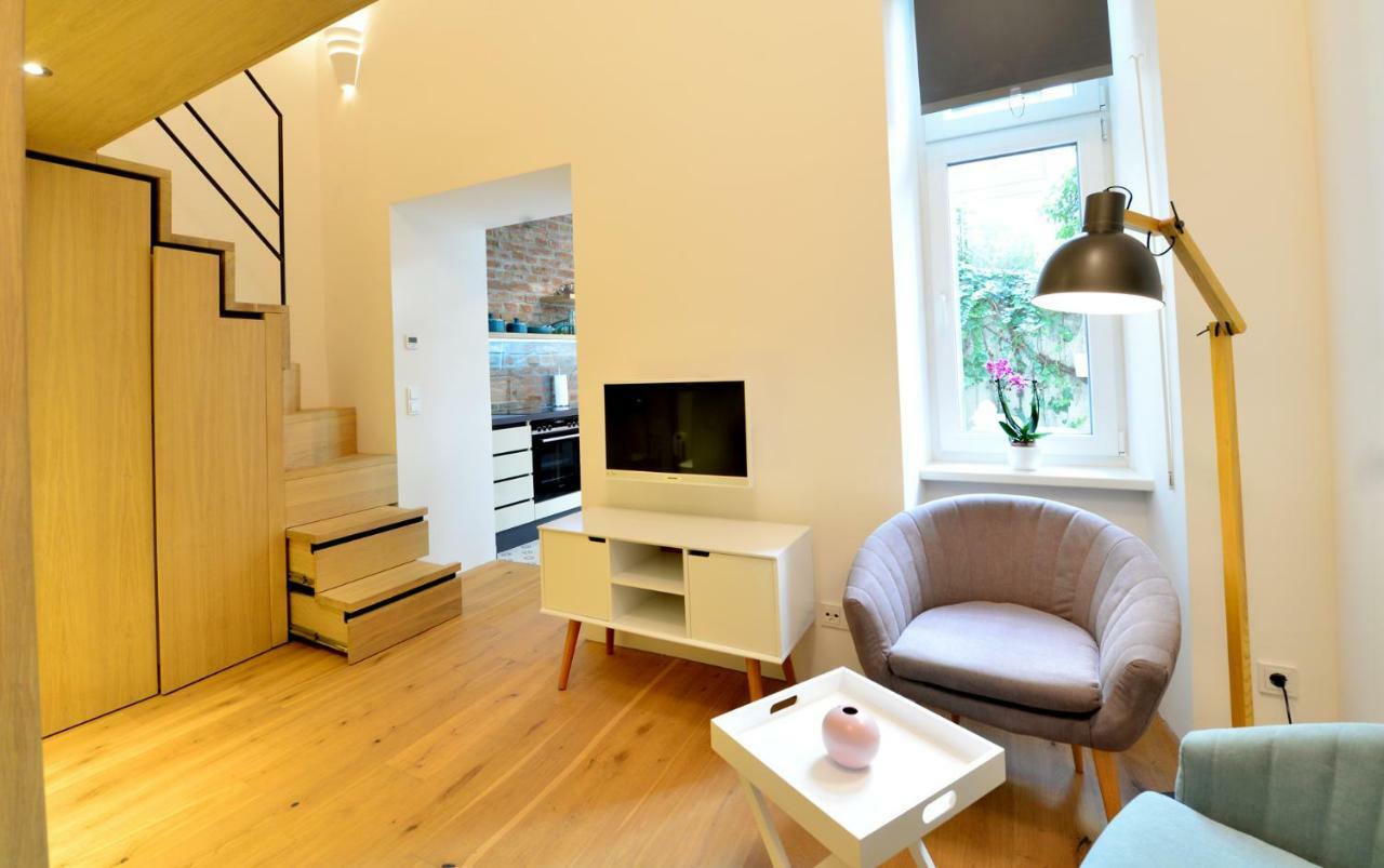 Central Studio With Terrace & Self-check-in Apartment