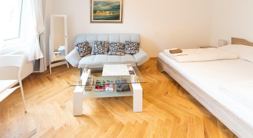 Prater Studio Next Fair, Un, Wu And City Center Apartment