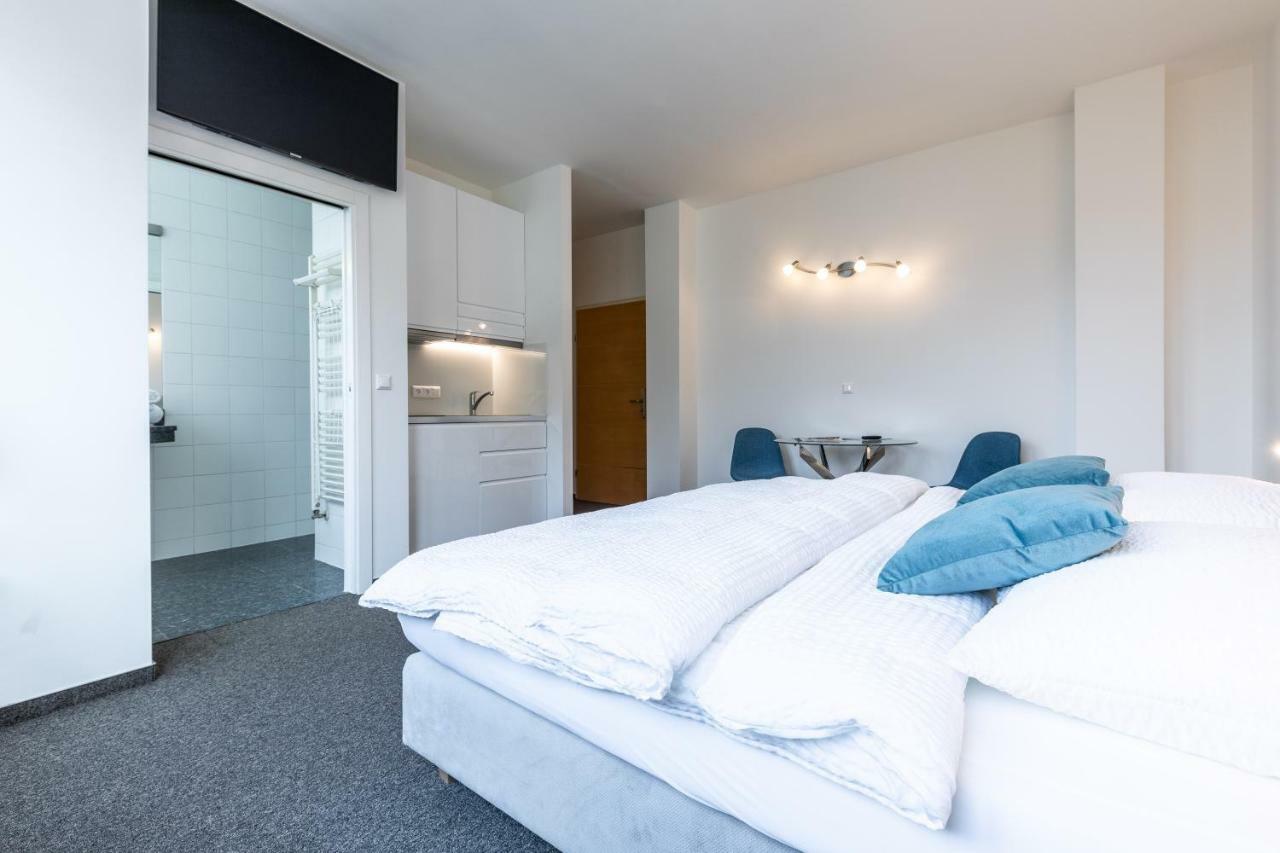 Cube Contactless Check In Apartment