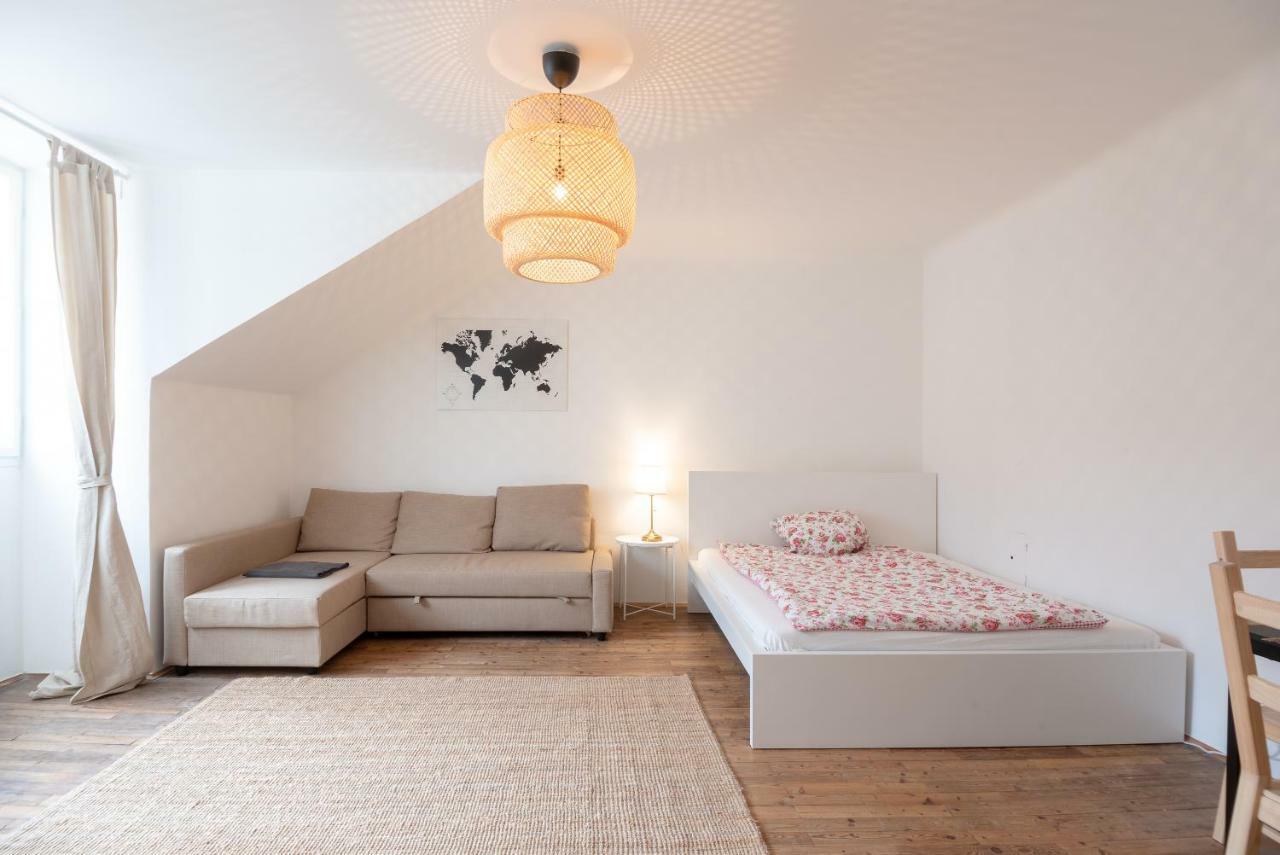 Living - Margareten Apartment Vienna