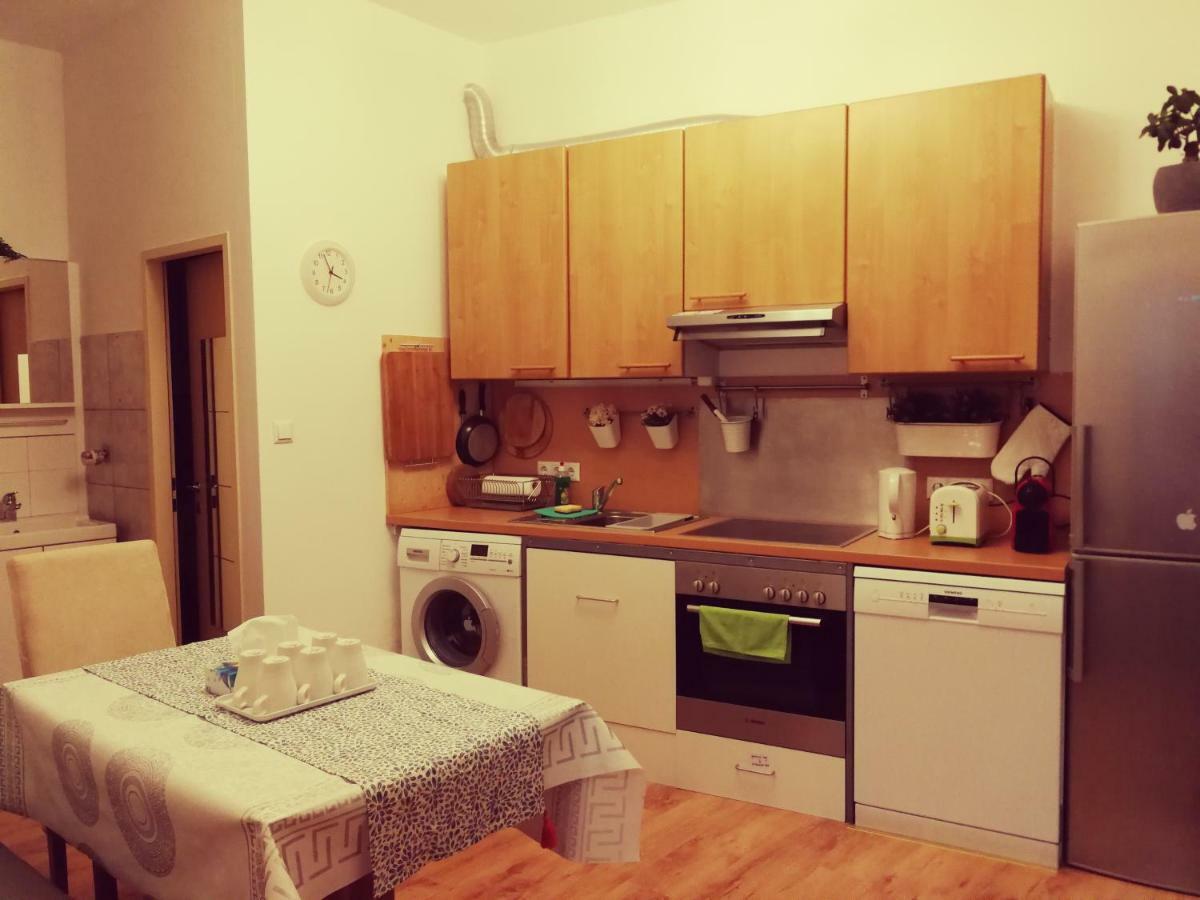 Jungle Self Check-in Apartment Vienna