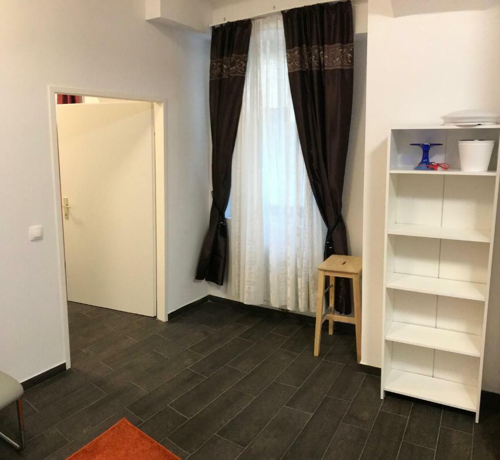 Apartment 3
