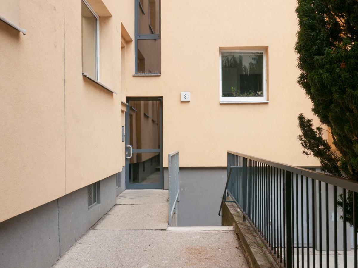 Spacious 2rooms Area *