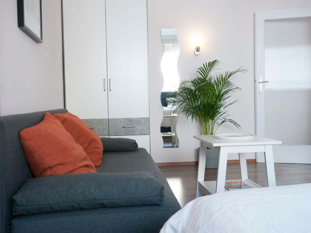 Spacious 2rooms Area Apartment Vienna