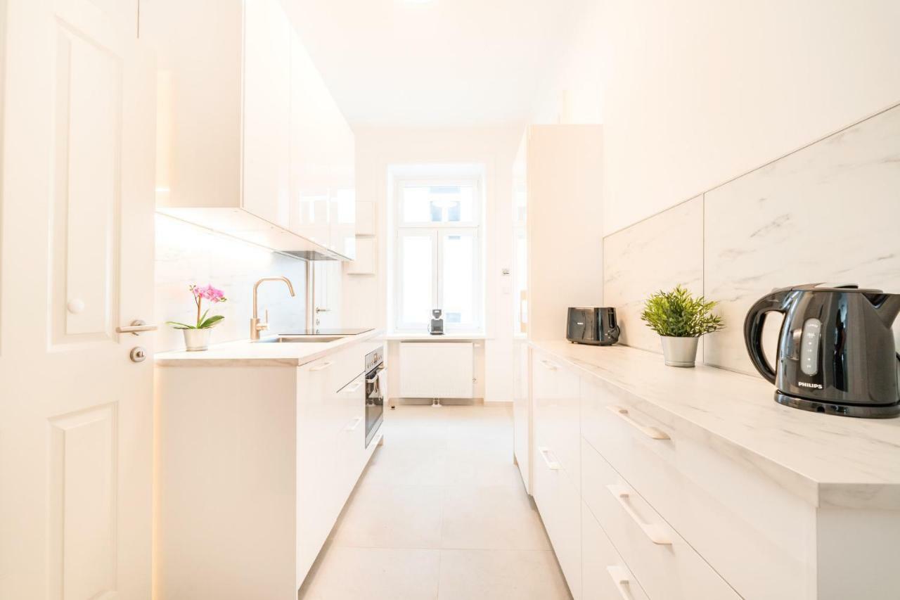 Apartment Herzlich Willkommen - Kuess Hand 2 Vienna