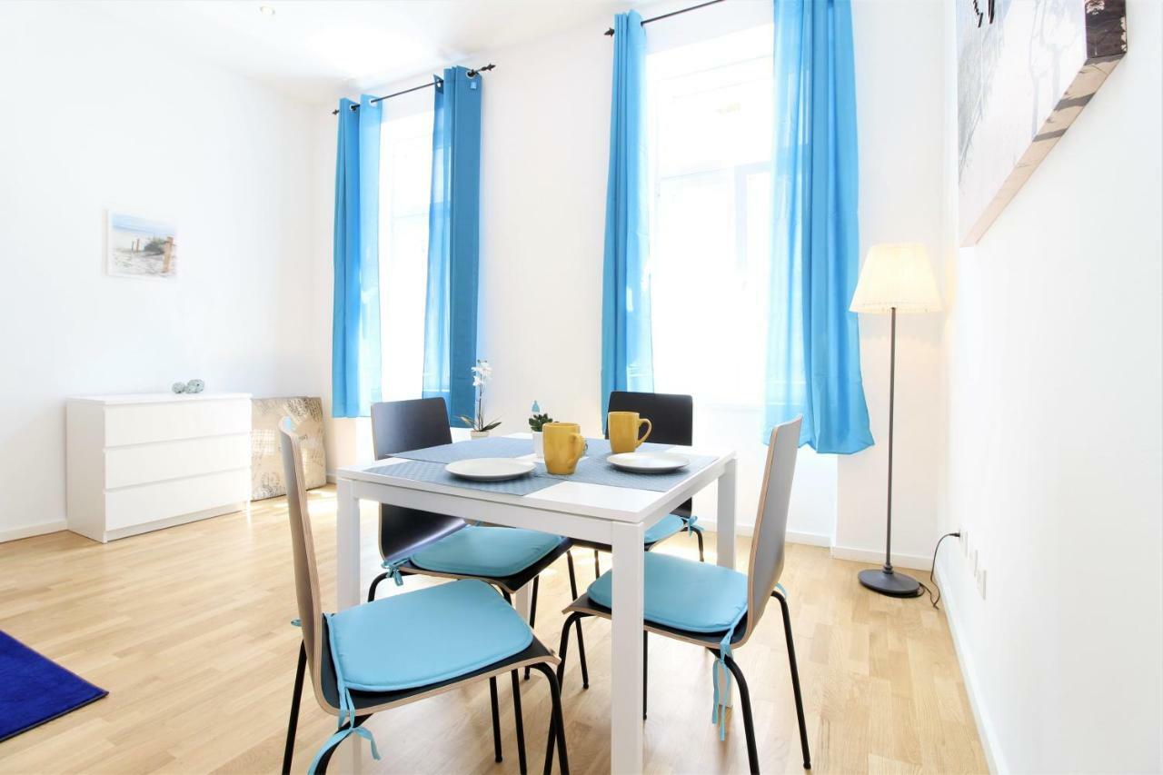 Apartment Marine: Newly Renovated 2nd District Vienna