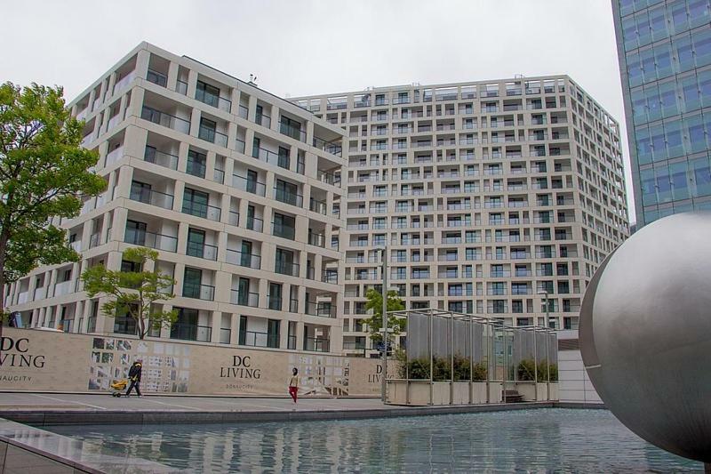 Amazing Austria Center Near Uno *