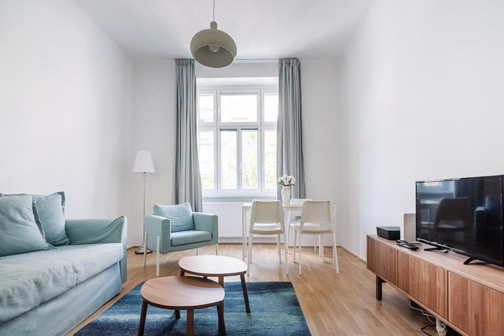 Apartment Universum