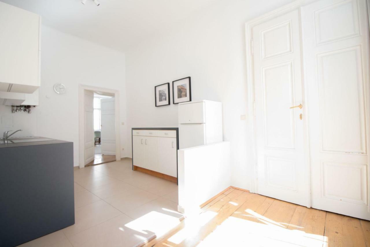 Heymi Stadtpark Apartamento