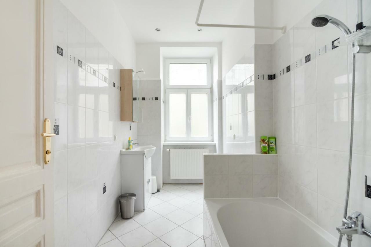 Apartment Universum 2